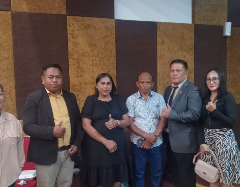 Doa Syukur dan Penerimaan Jemaat Baru Warnai Ibadah Minggu di YHS Manado