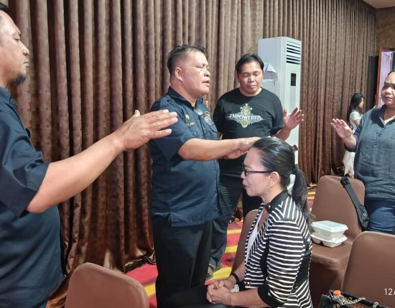 Tim Care Doakan Ibu Astri Onibala di Momen Spesial