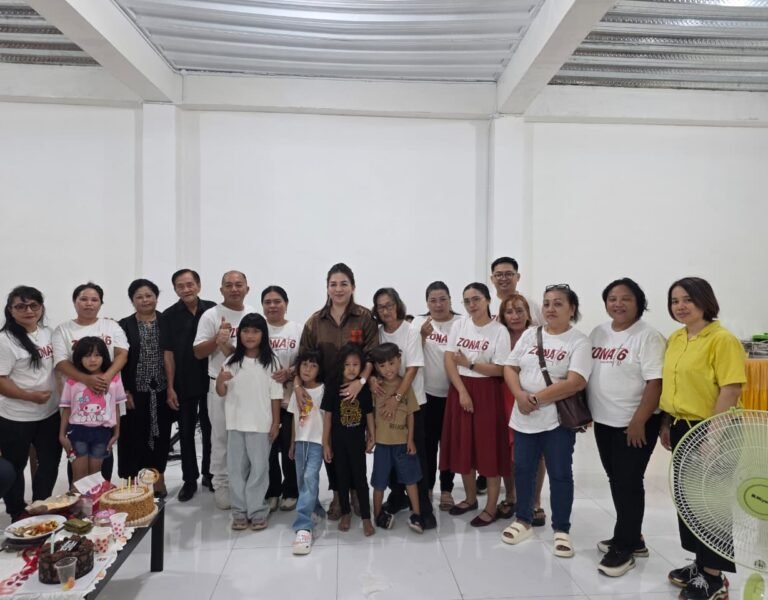 Tiga Momen Satu Malam: Zona 6 Rayakan Ultah Ibu Novita, Resmikan Ruko Baru, dan Bagikan Sembako ke 15 Keluarga