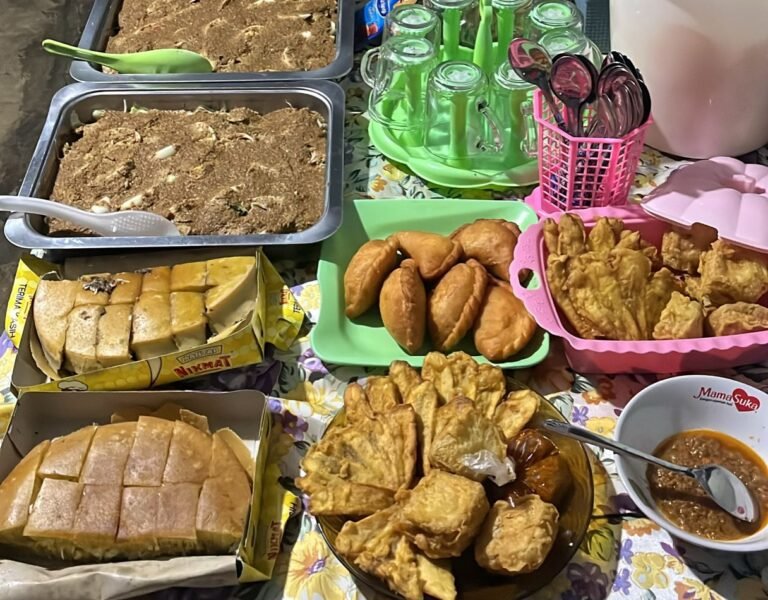 Seperti Jemaat Mula-Mula: Zona 6 Hidupkan Semangat Gotong Royong dalam Ibadah Mingguan di Sawangan