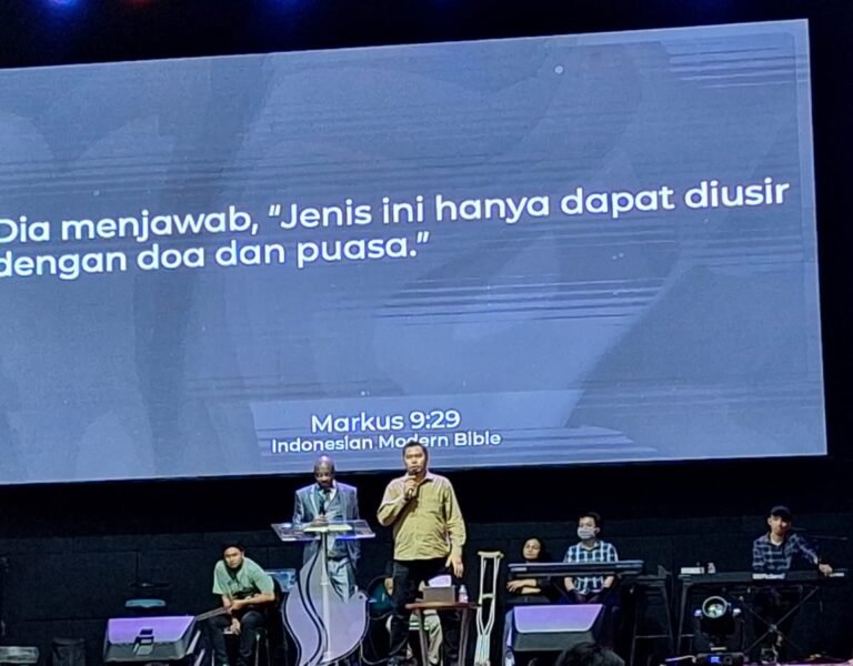 Night of Worship: Ps. David Ingatkan Jemaat Pentingnya Doa dan Puasa